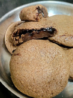 ચોકલેટ કુકીઝ(Chocolate Cookies Recipe in Gujarati) રેસીપી મુખ્ય ફોટો
