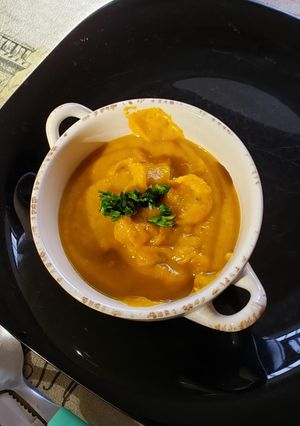 Una foto de Sopa cremosa de zapallo