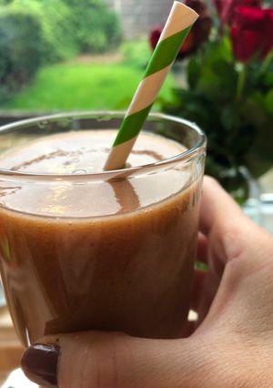 Φωτογραφία της συνταγής Smoothie με αποξηραμένα δαμάσκηνα, πεπόνι, φράουλες και αχλάδι 🍓🍓🍐🍐