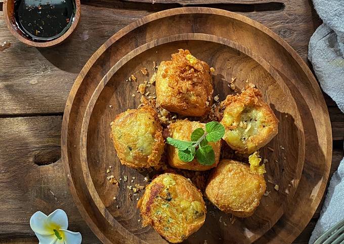 Tauhu bergedil power bersama sambal kicap