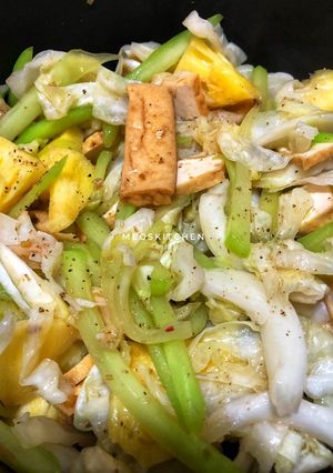 Hình của món Rau Củ Xào Chay Vét Tủ Lạnh.