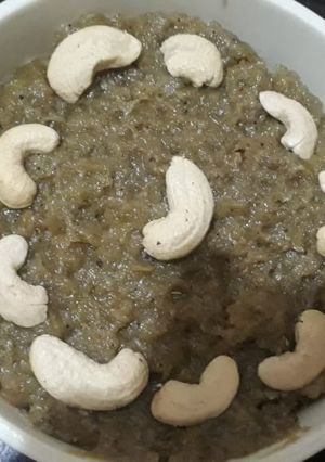 દૂધી નો હલવો(dudhi no halvo recipe in gujarati) રેસીપી મુખ્ય ફોટો