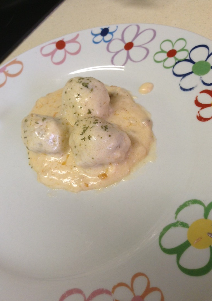 Una foto de Albóndigas con salsa paprika (Keftedakia griega)