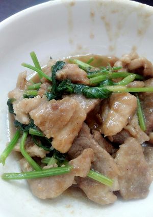 รูปของ หมูผัดคึ่นฉ่าย
