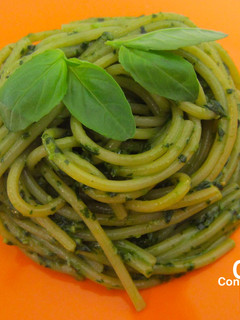Una foto de Espagueti verde italiano– Spaghetti al pesto genovese