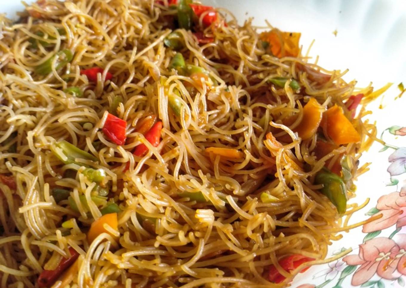 Bakmi Beras Pedas Manis (Goreng)