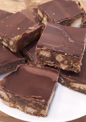 A picture of Polish Cake.