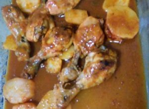 Una foto de Pollo al horno en salsa catsup