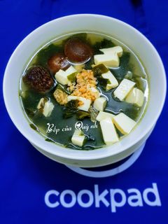 Hình của món Canh rong biển, đậu non nấu tôm băm.