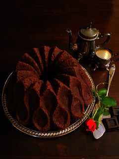 Una foto de Bundt de Remolacha y Chocolate Negro