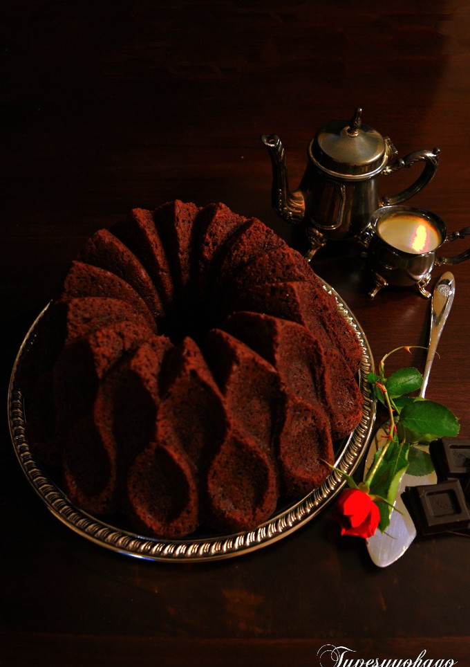 Una foto de Bundt de Remolacha y Chocolate Negro