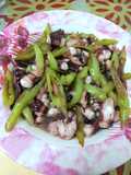 หนวดหมึกยักษ์ผัดพริกหยวก
