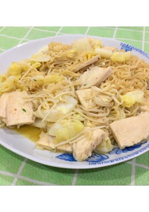 รูปของ มาม่าผัดขี้เมาอกไก่นุ่ม ง่ายๆ