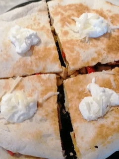 Csirkés quesadilla recept fotója