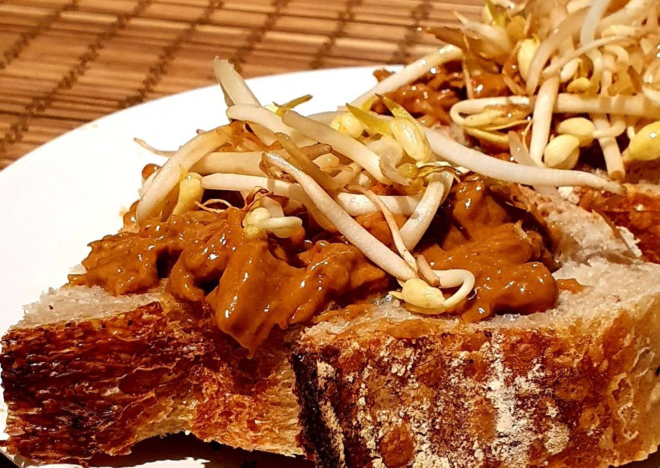 Chicken Toast with Satay 🥜