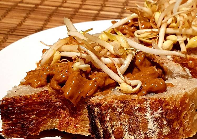 Recipe: Delicious Chicken satay toast ????