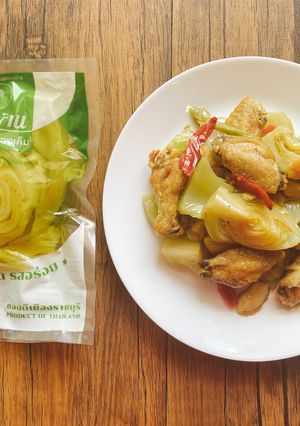 รูปของ ปีกไก่ผัดเกี้ยมฉ่าย By แม่บ้าน
