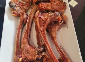 Foto principal de Chuletas de cordero en freidora de aire Cosori