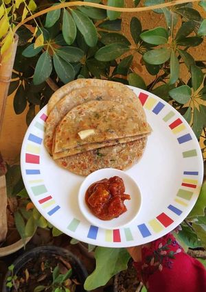 ফুলকপির পরোটা(fulkopir porota recipe in bengali) রেসিপির প্রধান ছবি