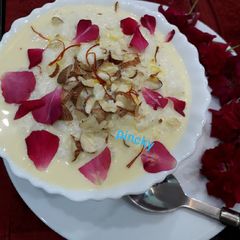 A picture of Phirni sweet dessert.