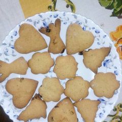 A picture of Raisin cookies.