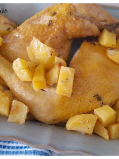 Una foto de Pollo asado -receta sencilla en horno-