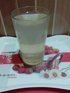 A picture of Shakanjbeen (Lemonade).