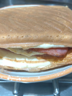 火腿蛋起司酥鹹鬆餅 的食譜成品照片
