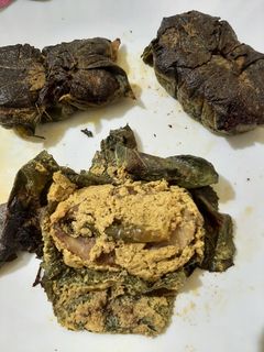 কুমড়ো পাতায় ইলিশ মাছের বড়া(kumro patay ilish macher bora recipe in Bengali) রেসিপির প্রধান ছবি