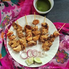 A picture of Chicken Malai Tikka.