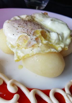 Foto principal de Patatas con huevo frito