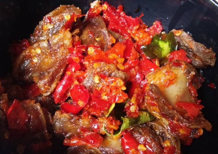 Daging goreng balado