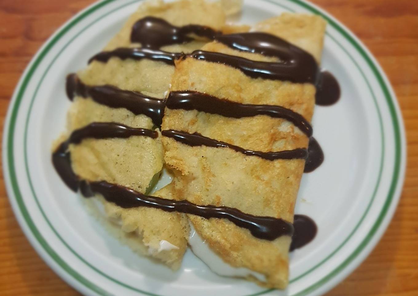 Crepas dulces de avena con kiwi y chocolate