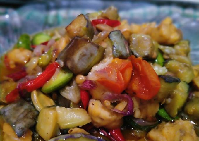 Resep Tumis Terong Bumbu Taucho Oleh Mama Zohra Cookpad