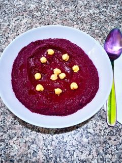 Une photo de Houmous aux betteraves