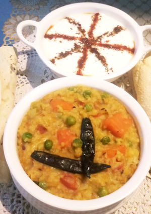 भोगेर खिचरी (bhoger khichuri recipe in Hindi) रेसिपी मुख्य फोटो