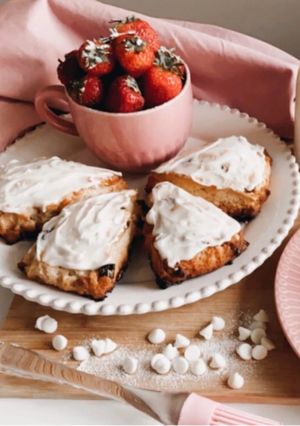 A picture of SCONES with red berries & white chocolate chips!! 🍓🥛.