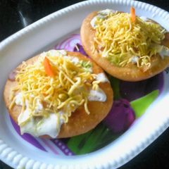 A picture of Paneer masala kachori.