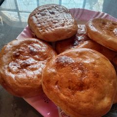 Roghani Kulcha 🫓🫓🫓 A picture of Roghani Kulcha 🫓🫓🫓.
