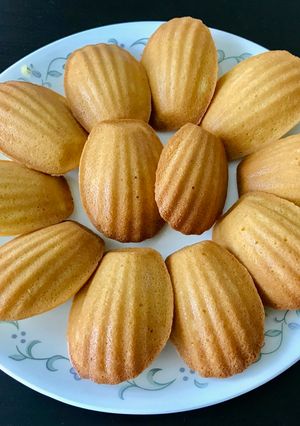 A picture of French Butter Cake (Madeleine).