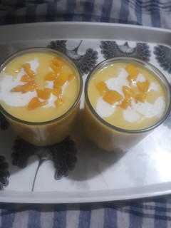 मैंगो शेक (mango shake recipe in Hindi) रेसिपी मुख्य फोटो