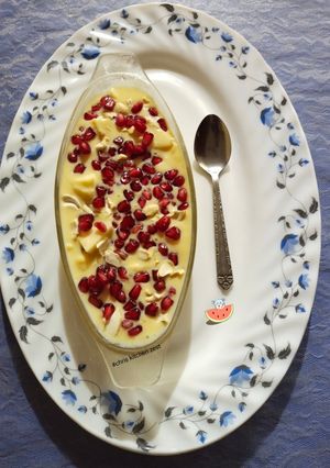 A picture of Fruits Custard.
