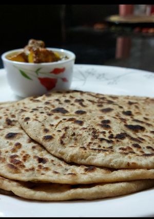 A picture of Healthy green moong paratha.