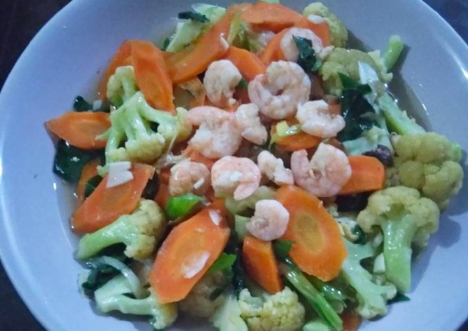 Resep Cah Wortel Udang Kembang Kol Oleh Ira Zakiah Cookpad