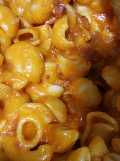 Una foto de Caracolas con T.frito, Chorizo y Jamón
