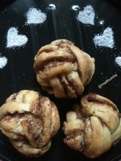 নো ইষ্ট কোকোনাট চকো সিনেমন রোল(cinnamon roll recipe in Bengali) রেসিপির প্রধান ছবি