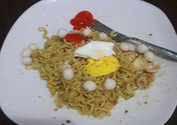 Mie goreng soto praktis dan enak