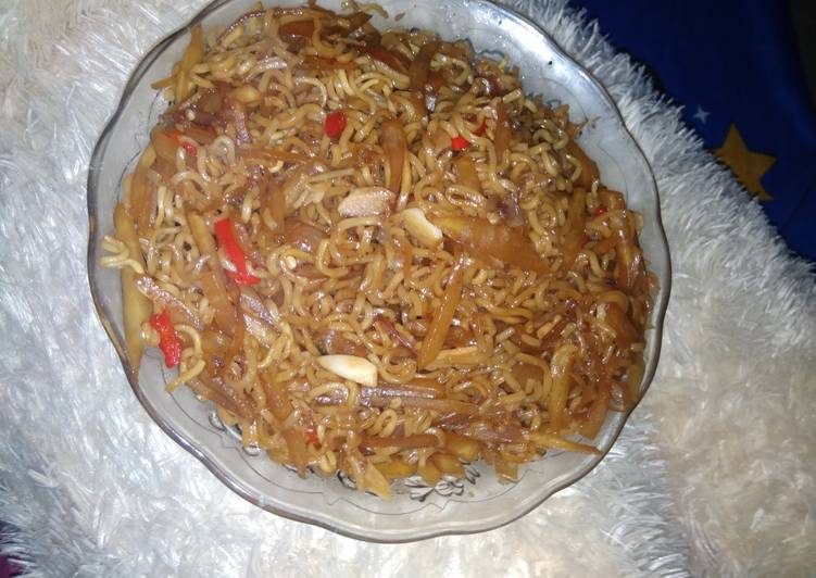 Langkah Mudah untuk Menyiapkan Mie goreng sayur pepaya muda Anti Gagal