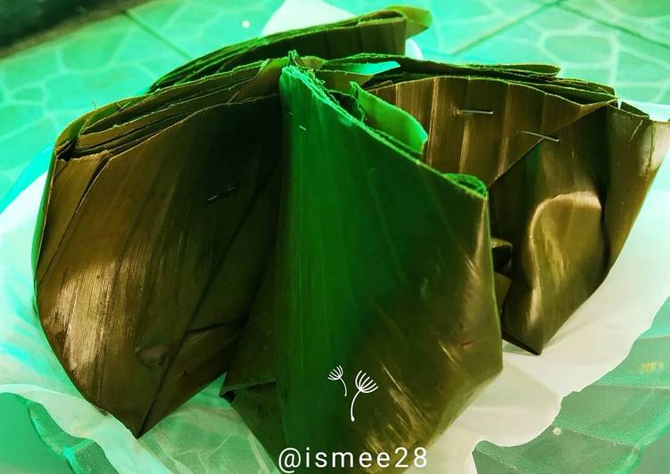 Bothok Tahu isi ayam dan jamur