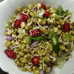 A picture of Green lentil salad.